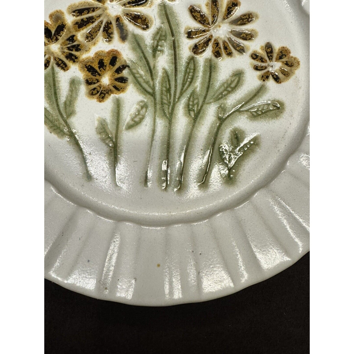 Vintage MCM Bennington Potters Vermont *1653 Plate W/ Daisies