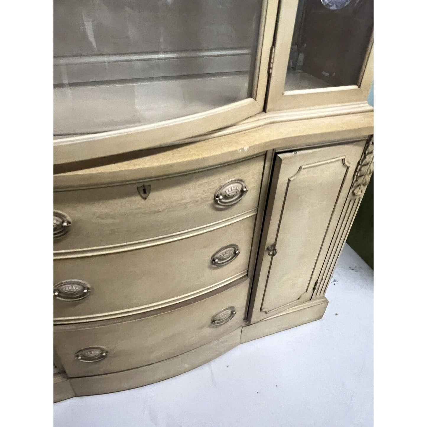 1950s Blonde Mahogany Finish Serpentine Bow Front Hutch China Cabinet