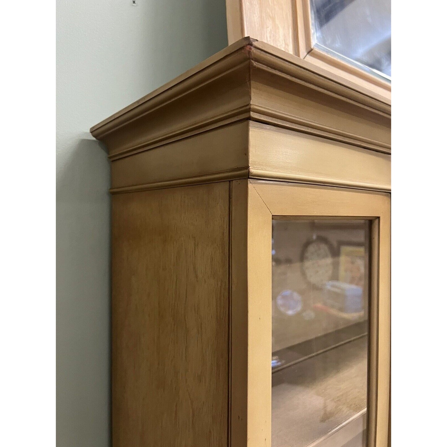 1950s Blonde Mahogany Finish Serpentine Bow Front Hutch China Cabinet